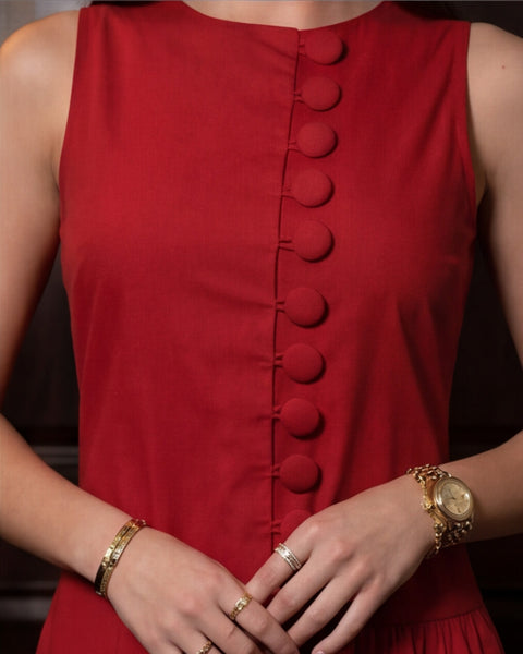 THE RED RIOT – The Button Dress